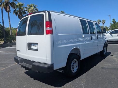 New 2025 Chevrolet Express 2500 w/ Driver Convenience Package image 4