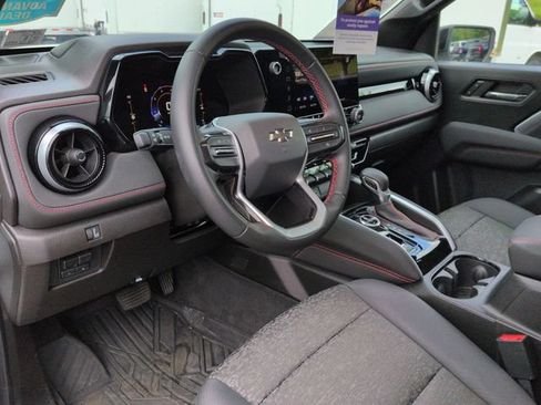 Used 2023 Chevrolet Colorado Z71 w/ Z71 Convenience Package 2 AWD/4WD image 12