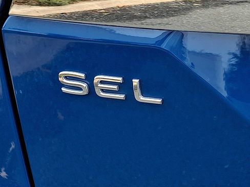 Used 2025 Volkswagen Atlas SEL Premium R-Line image 30