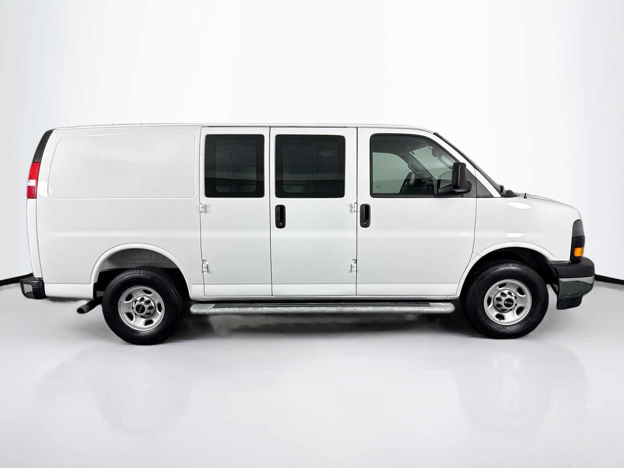Used 2025 GMC Savana 2500 w/ Driver Convenience Package RWD image 16
