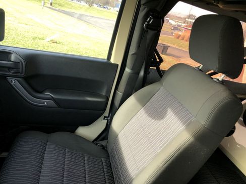 Used 2011 Jeep Wrangler Sport image 21