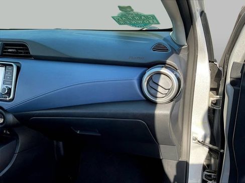 Used 2025 Nissan Versa SV FWD image 26