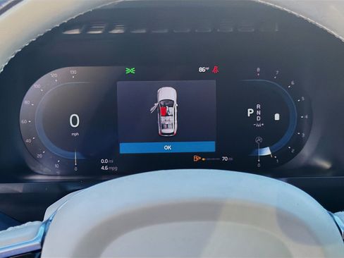 Used 2023 Volvo XC90 B6 Plus w/ Protection Package Premier image 11