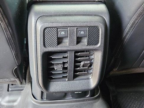 Used 2025 Ford Bronco Outer Banks AWD/4WD image 18