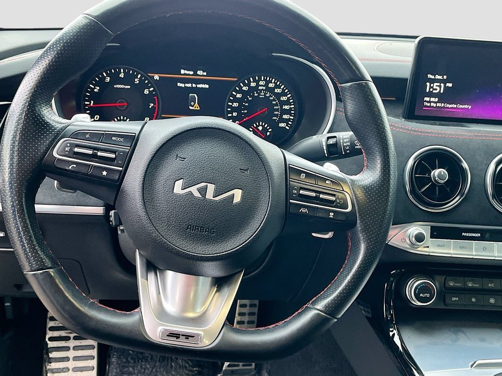 Used 2023 Kia Stinger GT2 AWD/4WD image 11