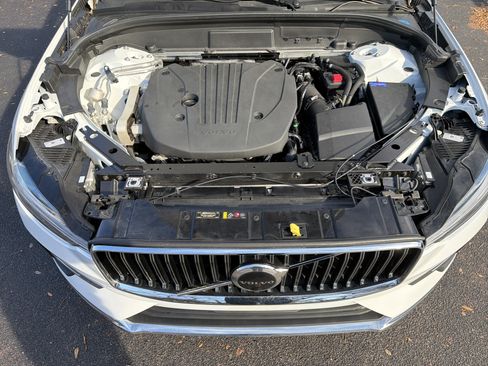 Certified 2023 Volvo XC60 B5 Plus image 36