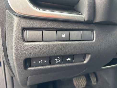 Certified 2026 Nissan Rogue SV AWD/4WD image 18