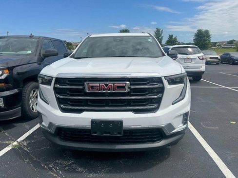 Used 2024 GMC Acadia Elevation w/ LPO, Floor Liner Package FWD image 3