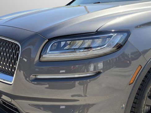 Used 2022 Lincoln Nautilus Reserve w/ Equipment Group 201A image 37