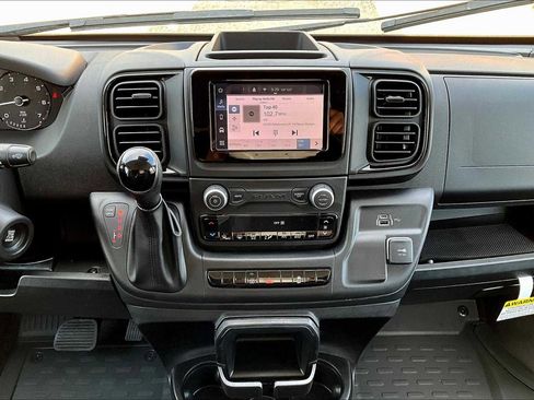 New 2026 RAM ProMaster 2500 w/ Convenience Group FWD image 7