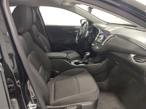 Used 2024 Chevrolet Malibu RS FWD image 21