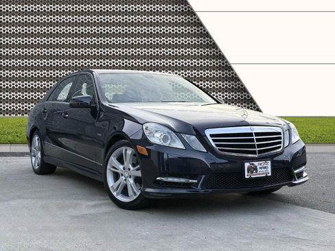 Used 2012 Mercedes-Benz E 350 4MATIC Sedan image 4