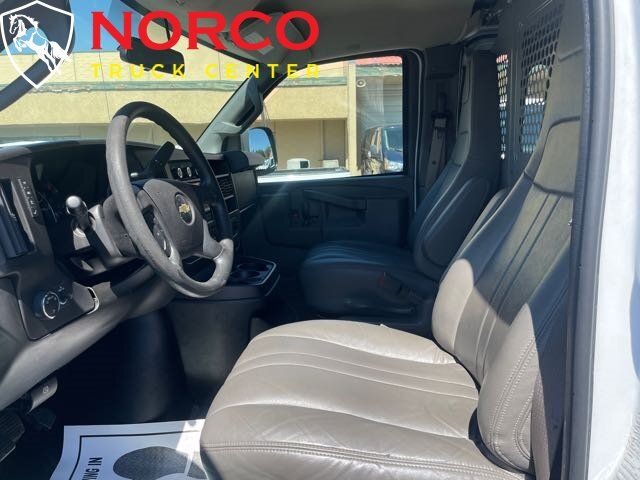 Used 2019 Chevrolet Express 2500 w/ Driver Convenience Package RWD image 9