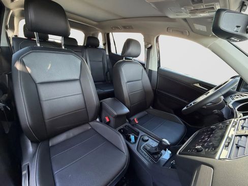 Used 2021 Volkswagen Tiguan SE w/ Panoramic Sunroof Package AWD/4WD image 21
