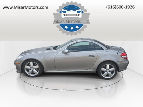 Used 2005 Mercedes-Benz SLK 350 image 6