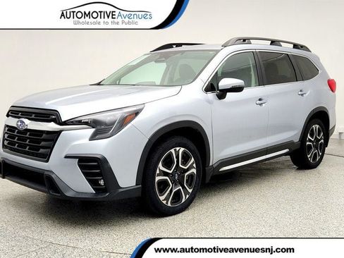 Used 2023 Subaru Ascent Limited AWD/4WD image 1