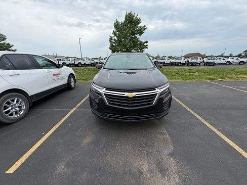 Used 2024 Chevrolet Equinox LS w/ LS Convenience Package FWD image 8