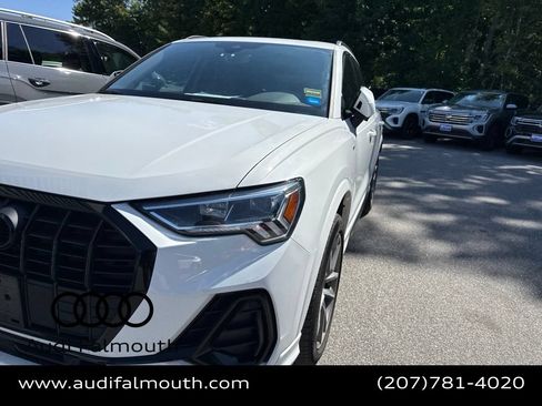 Used 2023 Audi Q3 2.0T Premium w/ Black Optic Sport Package AWD/4WD image 3