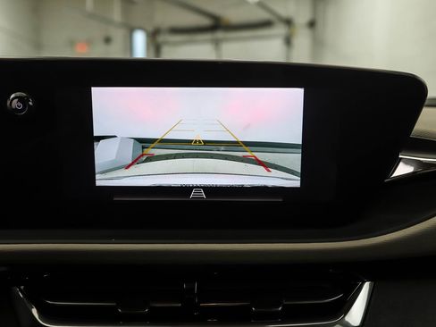 Used 2025 Buick Envista Avenir image 16