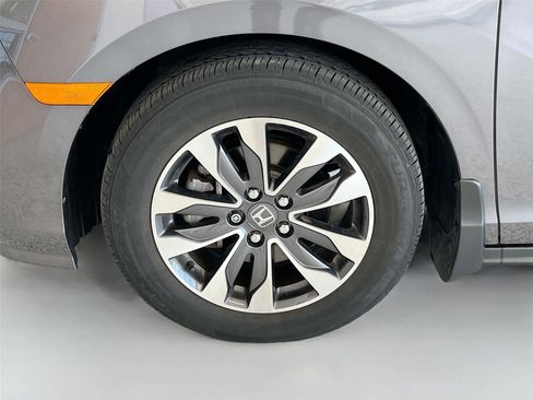 Used 2024 Honda Odyssey EX-L image 30