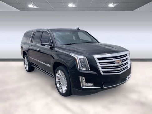 Used 2017 Cadillac Escalade ESV Platinum image 6