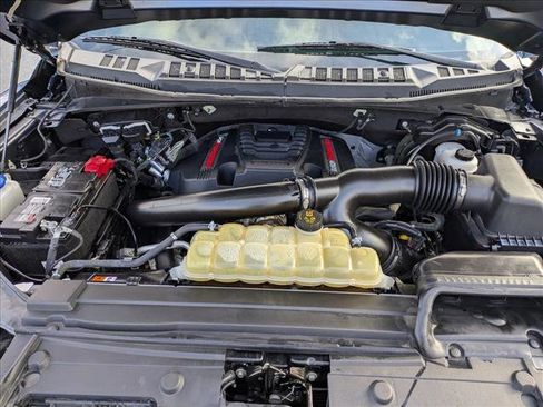 Used 2020 Ford F150 Raptor w/ Equipment Group 802A Luxury image 23