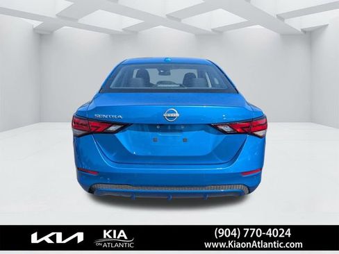 Used 2025 Nissan Sentra SV FWD image 4