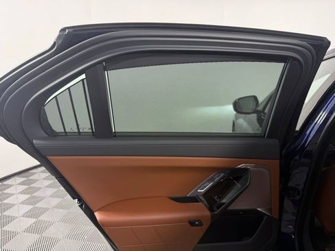 Used 2024 BMW 760i xDrive w/ Executive Package image 21