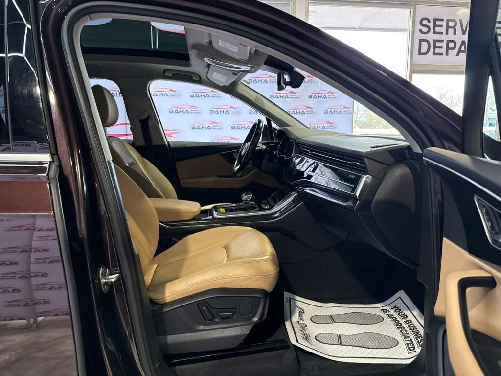 Used 2022 Audi Q7 3.0T Premium Plus AWD/4WD image 44