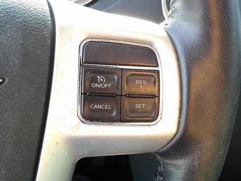 Used 2015 Chrysler Town & Country Touring-L w/ Driver Convenience Group FWD image 37