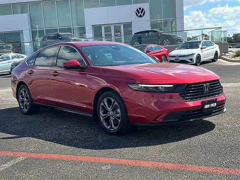 Used 2023 Honda Accord EX-L image 10