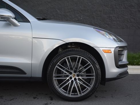 Certified 2026 Porsche Macan image 44