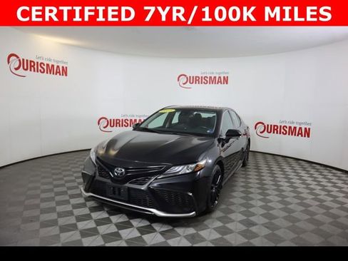 Used 2023 Toyota Camry XSE FWD image 2