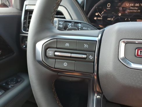 New 2026 GMC Yukon XL AT4 w/ AT4 Premium Package image 20