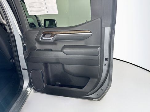 Used 2024 GMC Sierra 1500 Elevation image 28