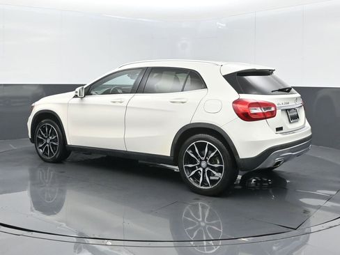 Used 2016 Mercedes-Benz GLA 250 GLA 250 w/ Multimedia Package image 16