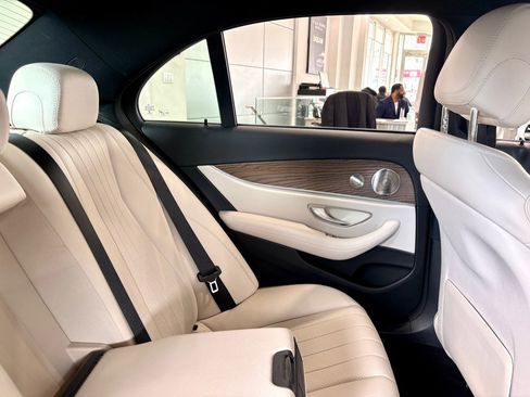 Used 2023 Mercedes-Benz E 350 4MATIC Sedan image 20