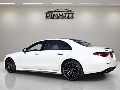 Used 2023 Mercedes-Benz S 580 4MATIC Sedan image 3