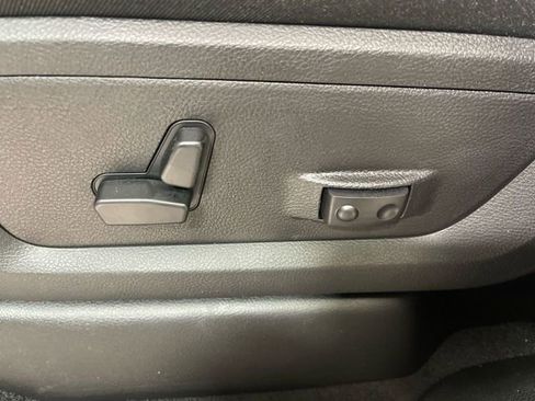 New 2026 RAM 2500 Laramie w/ Night Edition AWD/4WD image 12