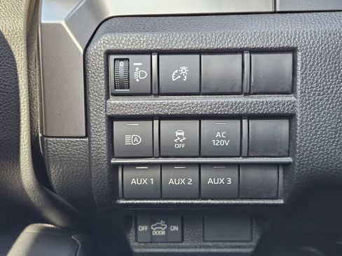 Used 2024 Toyota Tacoma TRD Sport w/ TRD Sport Upgrade Package AWD/4WD image 26