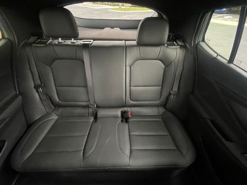 Used 2025 Buick Envista Sport Touring image 32