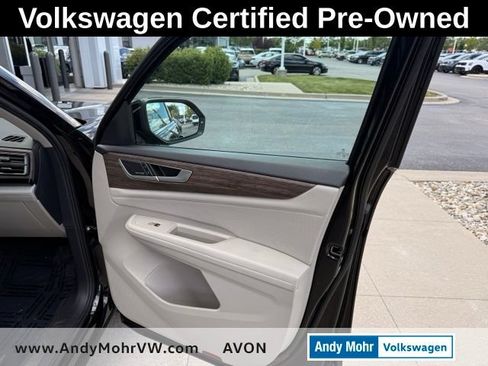 Used 2024 Volkswagen Atlas SEL Premium R-Line AWD/4WD image 17