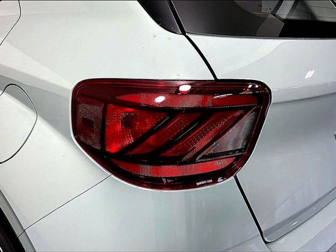 New 2026 Hyundai Venue SE FWD image 33
