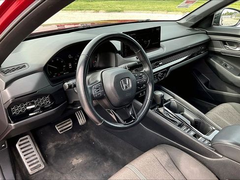 Used 2024 Honda Accord Sport image 12