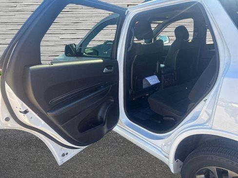 Used 2024 Dodge Durango SXT w/ SXT Blacktop Group image 16