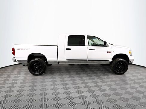 Used 2008 Dodge Ram 2500 Truck SXT w/ Protection Group AWD/4WD image 5
