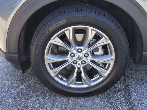 Used 2021 Ford Explorer XLT w/ Equipment Group 202A RWD image 28