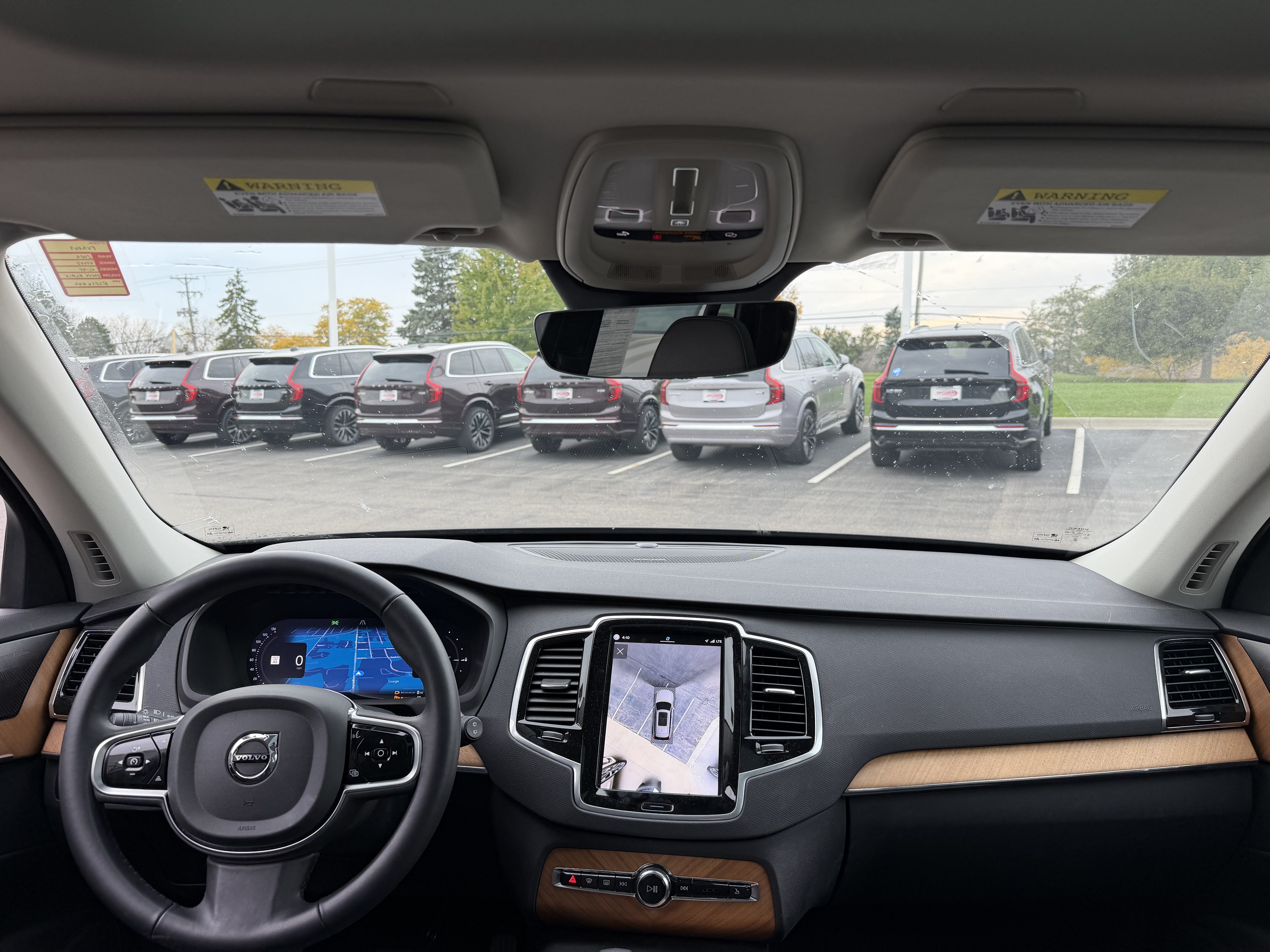 Used 2024 Volvo XC90 T8 Plus w/ Protection Package Premier AWD/4WD image 9