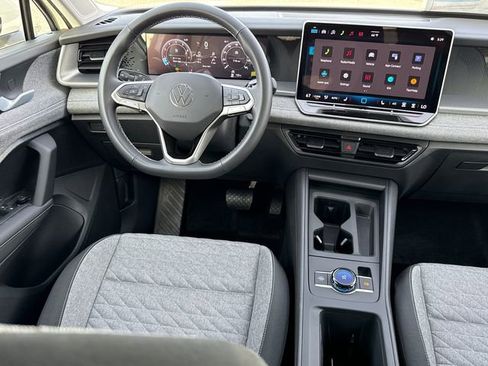 New 2026 Volkswagen Tiguan S image 25