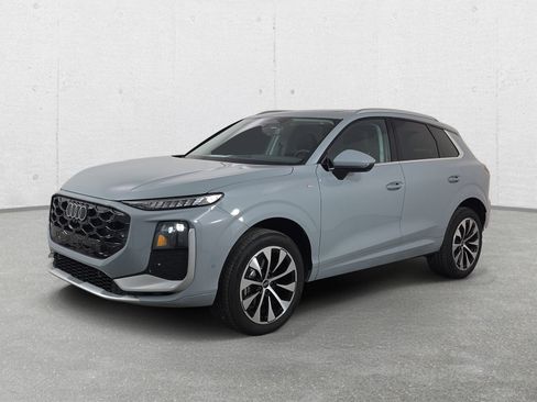 New 2026 Audi Q3 quattro 2.0T AWD/4WD image 3